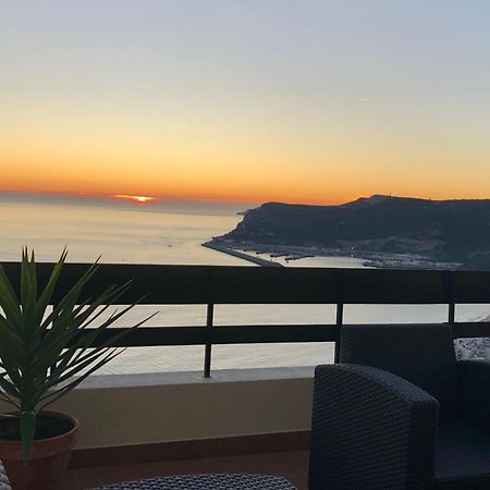 Apartment With A Stunning View Over Sesimbra Eksteriør billede
